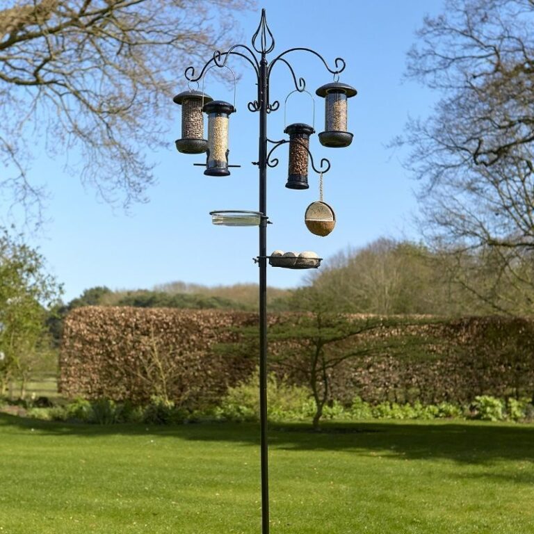 5022506033653 1 Tom Chambers Harvest Bird Feeding Station.jpg